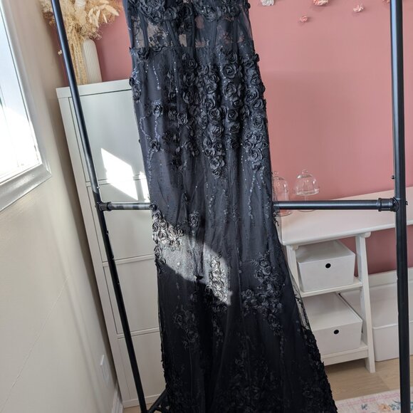 Size Small Black Corset Gown with 3D Floral Embellishments - Picture 9 of 11